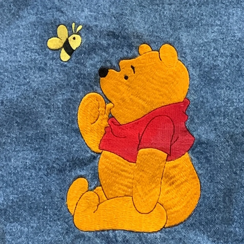Vintage Disney Winnie The Pooh & Bee Embroidered Denim Jean Jacket Sz Large - Picture 9 of 11